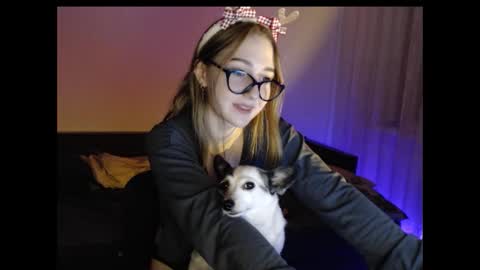 Snapshot of kisa____ chatting on 12-25-24, 12:27 kisa____ online show from 12-25-24, 12:27