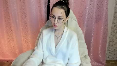 Snapshot of kiskisw chatting on 10-11-25, 05:55 Asty online show from 10-11-25, 05:55