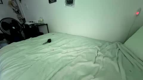 Kissah Kreampuff online show from 01-26-25, 10:24