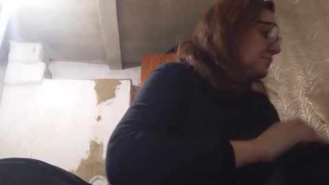 kissandvibe online show from 10-21-25, 07:14