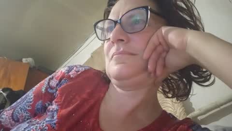 kissandvibe online show from 04-10-26, 07:29