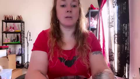 kissica online show from 11-14-25, 10:03