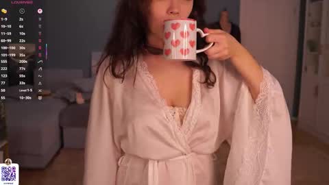 Lola online show from 09-22-25, 07:21