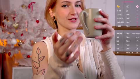 Snapshot of kisskiss_muah chatting on 12-28-24, 02:10 Kate  online show from 12-28-24, 02:10