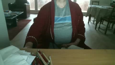 Snapshot of kisslog1 chatting on 12-29-24, 08:22 kisslog1 online show from 12-29-24, 08:22