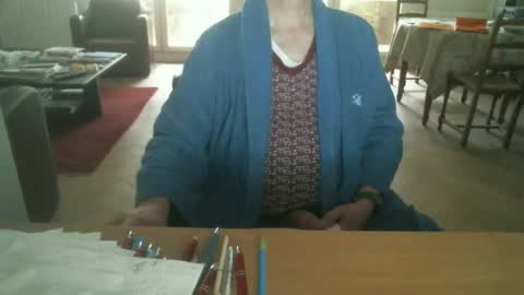 Snapshot of kisslog1 chatting on 10-04-25, 07:39 kisslog1 online show from 10-04-25, 07:39