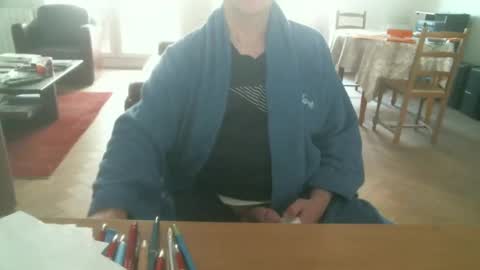 Snapshot of kisslog1 chatting on 10-11-25, 09:08 kisslog1 online show from 10-11-25, 09:08