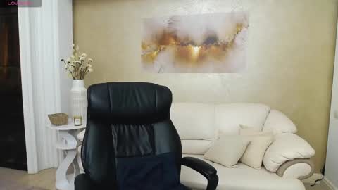 Snapshot of kissme_now chatting on 09-21-25, 12:51 kissme_now online show from 09-21-25, 12:51