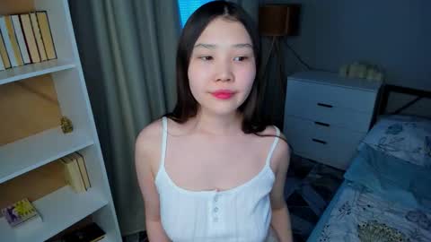 Snapshot of kissmechaos_ chatting on 10-09-25, 09:07 Yoko online show from 10-09-25, 09:07