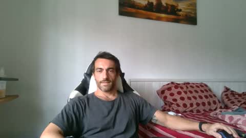 Snapshot of kitosssss chatting on 01-08-26, 03:36 Steve Cocks online show from 01-08-26, 03:36