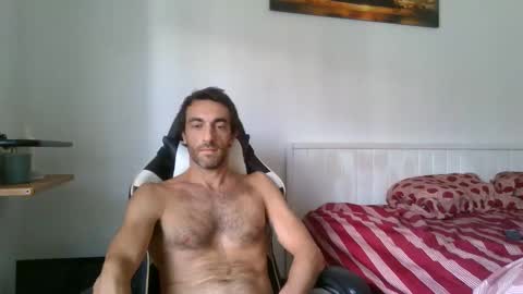 Snapshot of kitosssss chatting on 02-25-26, 02:37 Steve Cocks online show from 02-25-26, 02:37