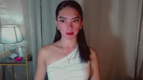 Snapshot of kitteylovesyou chatting on 09-10-25, 08:20 KITTY online show from 09-10-25, 08:20