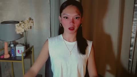 Snapshot of kitteylovesyou chatting on 09-23-25, 08:56 KITTY online show from 09-23-25, 08:56