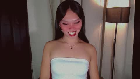 Snapshot of kitteylovesyou chatting on 10-02-25, 09:11 KITTY online show from 10-02-25, 09:11