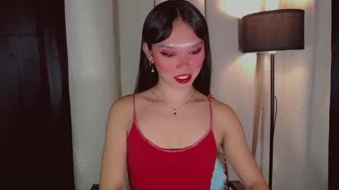 Snapshot of kitteylovesyou chatting on 10-05-25, 08:18 KITTY online show from 10-05-25, 08:18