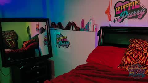 Kittie Purry online show from 02-26-25, 05:09