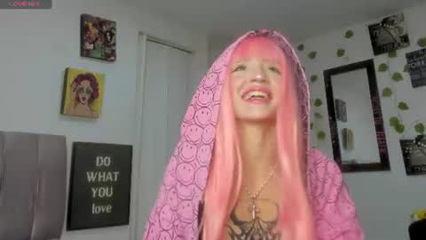 Snapshot of kitty__black__ chatting on 07-27-26, 10:28 KITTY online show from 07-27-26, 10:28