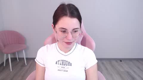 Andrew online show from 10-22-25, 05:19