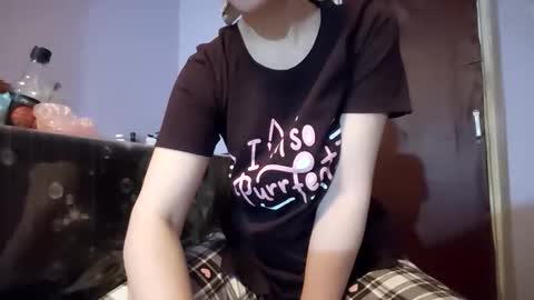 Kitti online show from 12-14-25, 08:02