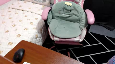 Kate online show from 09-18-25, 03:41