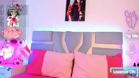 kitty_love01 online show from 12-18-25, 12:44