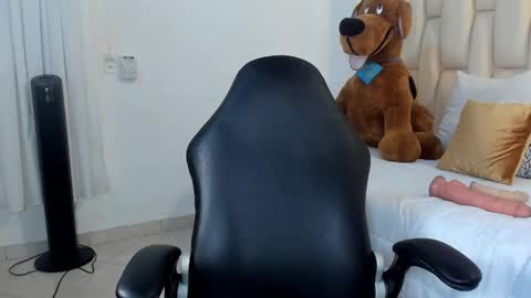 Snapshot of kitty_rrose chatting on 02-18-26, 11:50 Kitty Rose online show from 02-18-26, 11:50