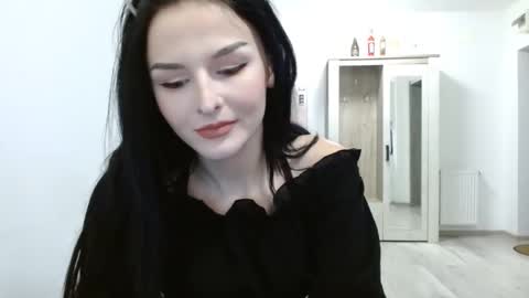 Kitty online show from 11-24-25, 01:22