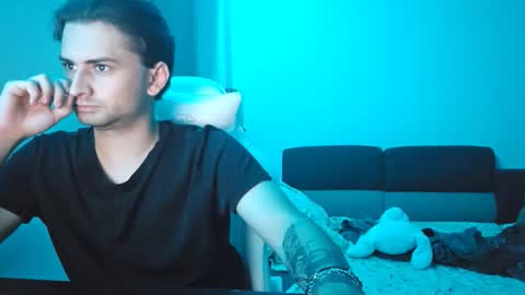 Snapshot of kittyeliz chatting on 11-21-25, 10:41 Eliz online show from 11-21-25, 10:41