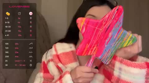 Snapshot of kittymia8 chatting on 01-06-25, 08:46 mia online show from 01-06-25, 08:46