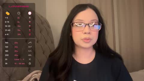 Snapshot of kittymia8 chatting on 01-14-25, 06:02 mia online show from 01-14-25, 06:02