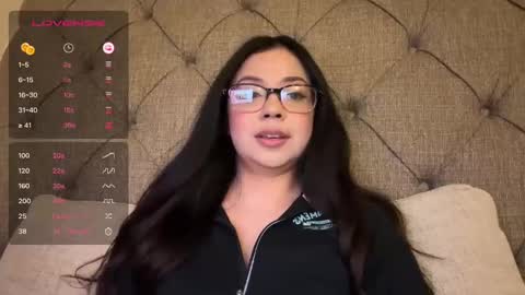 Snapshot of kittymia8 chatting on 02-11-25, 02:24 mia online show from 02-11-25, 02:24