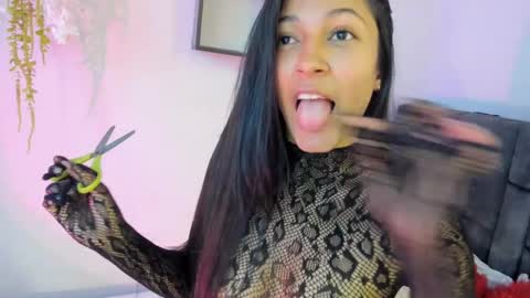 kitty  online show from 09-21-25, 07:04