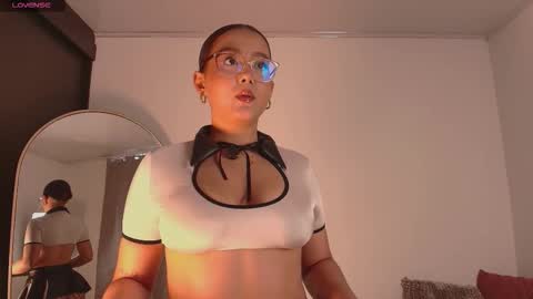 Sophie online show from 03-01-26, 01:02