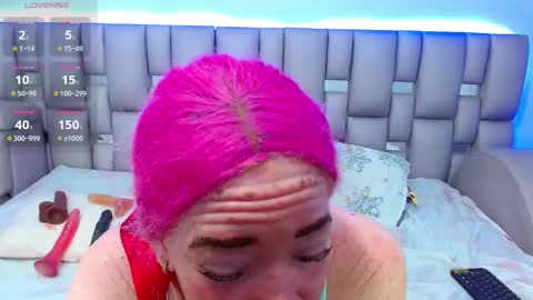 kittywhiteass online show from 12-04-25, 07:17