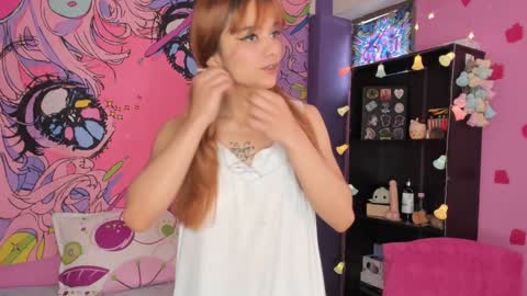 Snapshot of kittyzenn chatting on 12-14-24, 03:58 Kitty Zen online show from 12-14-24, 03:58