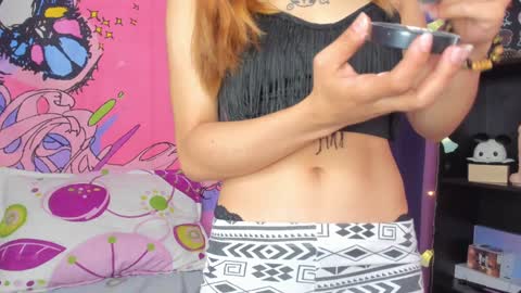 Snapshot of kittyzenn chatting on 12-20-24, 01:54 Kitty Zen online show from 12-20-24, 01:54