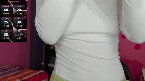 Snapshot of kittyzenn chatting on 01-17-25, 04:15 Kitty Zen online show from 01-17-25, 04:15