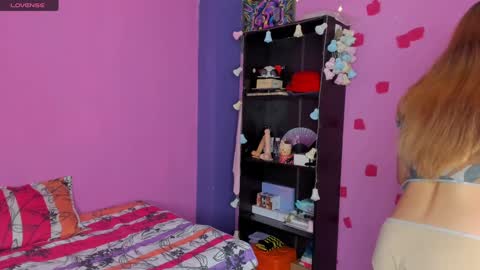 Snapshot of kittyzenn chatting on 01-26-25, 02:14 Kitty Zen online show from 01-26-25, 02:14