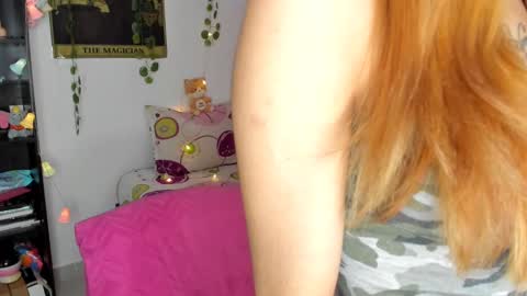 Snapshot of kittyzenn chatting on 03-12-25, 02:23 Kitty Zen online show from 03-12-25, 02:23