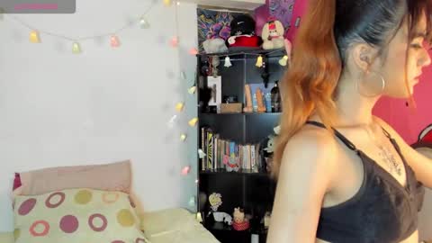 Snapshot of kittyzenn chatting on 09-29-25, 09:19 Kitty Zen online show from 09-29-25, 09:19