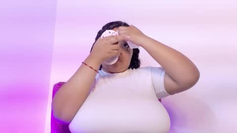 Kitty Hill online show from 01-15-26, 04:28