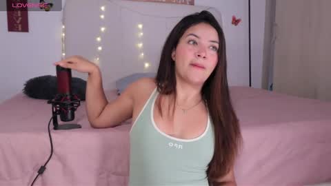 Snapshot of kiut_tiffanii chatting on 05-06-26, 12:32 Tiffanii online show from 05-06-26, 12:32
