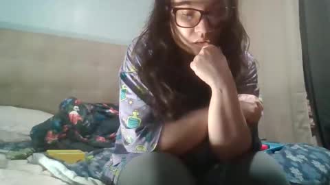 kivs19 online show from 02-15-26, 03:47