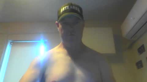 Snapshot of kiwiguy19773 chatting on 12-27-24, 06:14 kiwiguy19773 online show from 12-27-24, 06:14