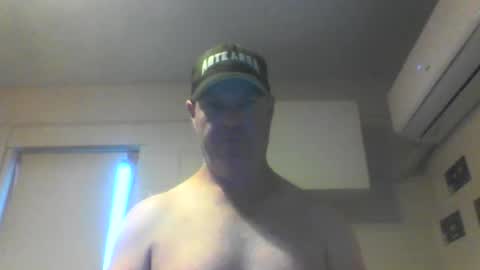 Snapshot of kiwiguy19773 chatting on 01-09-25, 06:38 kiwiguy19773 online show from 01-09-25, 06:38