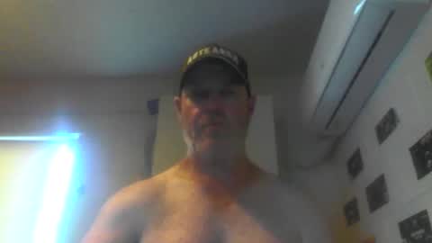 Snapshot of kiwiguy19773 chatting on 03-02-25, 03:24 kiwiguy19773 online show from 03-02-25, 03:24