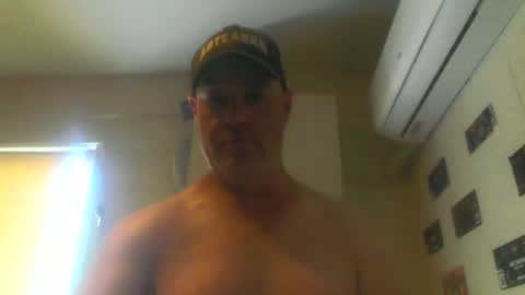 Snapshot of kiwiguy19773 chatting on 03-10-25, 12:18 kiwiguy19773 online show from 03-10-25, 12:18