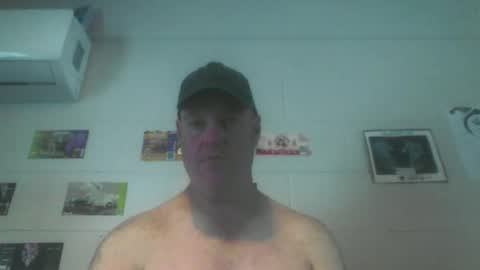 Snapshot of kiwiguy19773 chatting on 10-31-25, 11:17 kiwiguy19773 online show from 10-31-25, 11:17