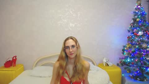Snapshot of klaryevans chatting on 12-26-24, 06:12 Klary online show from 12-26-24, 06:12