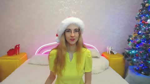 Snapshot of klaryevans chatting on 01-08-25, 05:05 Klary online show from 01-08-25, 05:05